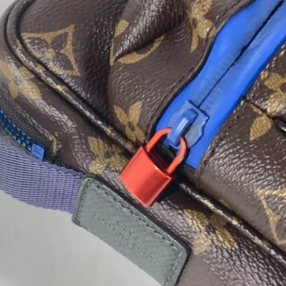 LOUIS VUITTON Monogram MessengerPM Crossbody Shoulder Bag - Picture 8 of 14